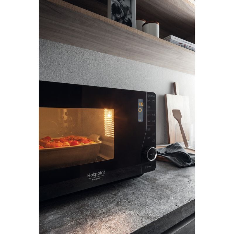 hotpoint microwave extra space