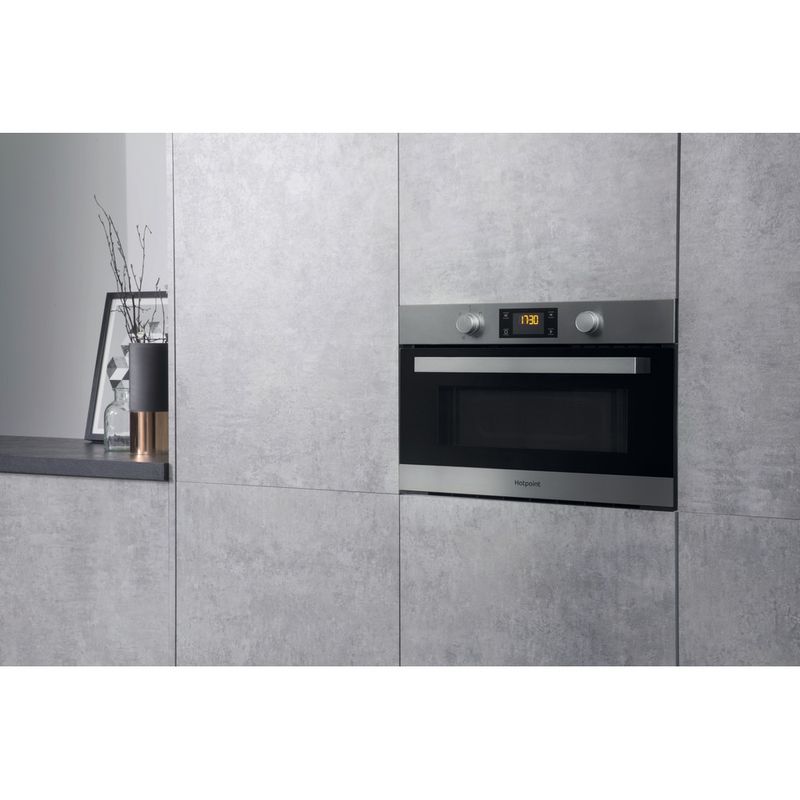 Hotpoint Microwave Built-in MD 344 IX H Stainless steel Electronic 31 MW+Grill function 1000 Lifestyle perspective