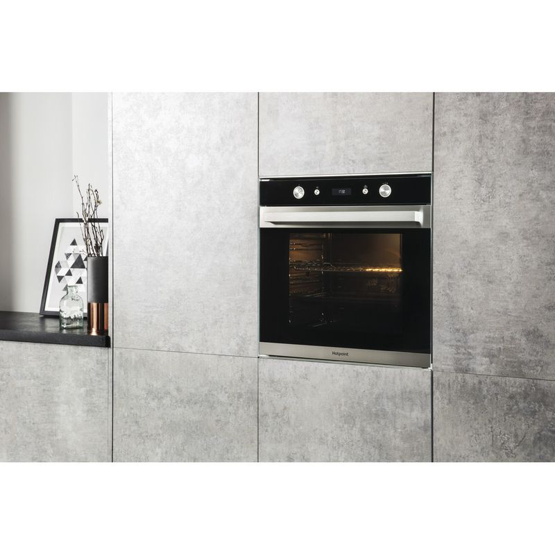 Hotpoint-OVEN-Built-in-SI7-864-SC-IX-Electric-A--Lifestyle-perspective