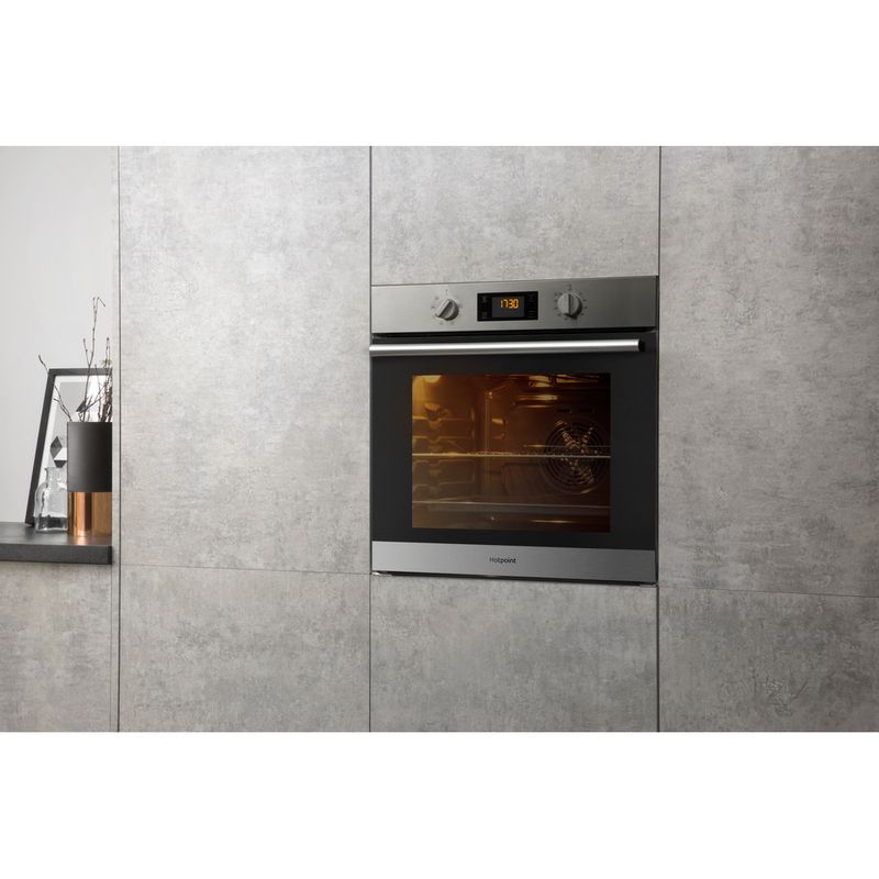 Hotpoint OVEN Built-in SA2 540 H IX Electric A Lifestyle perspective