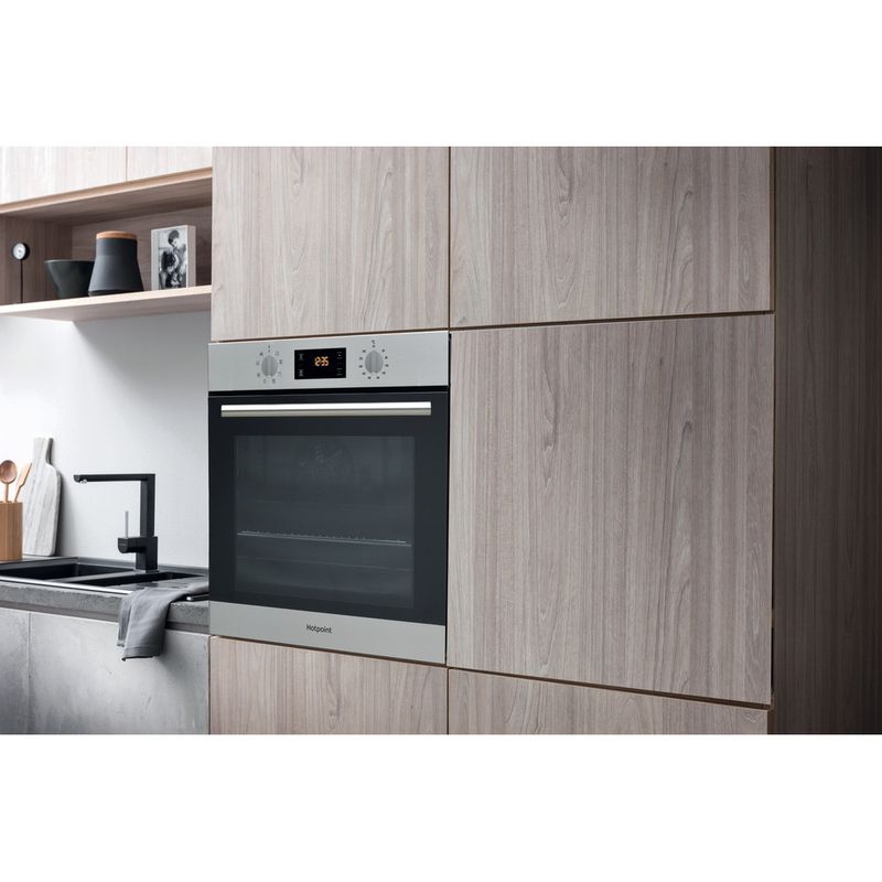 Hotpoint OVEN Built-in SA2 544 C IX Electric A Lifestyle perspective