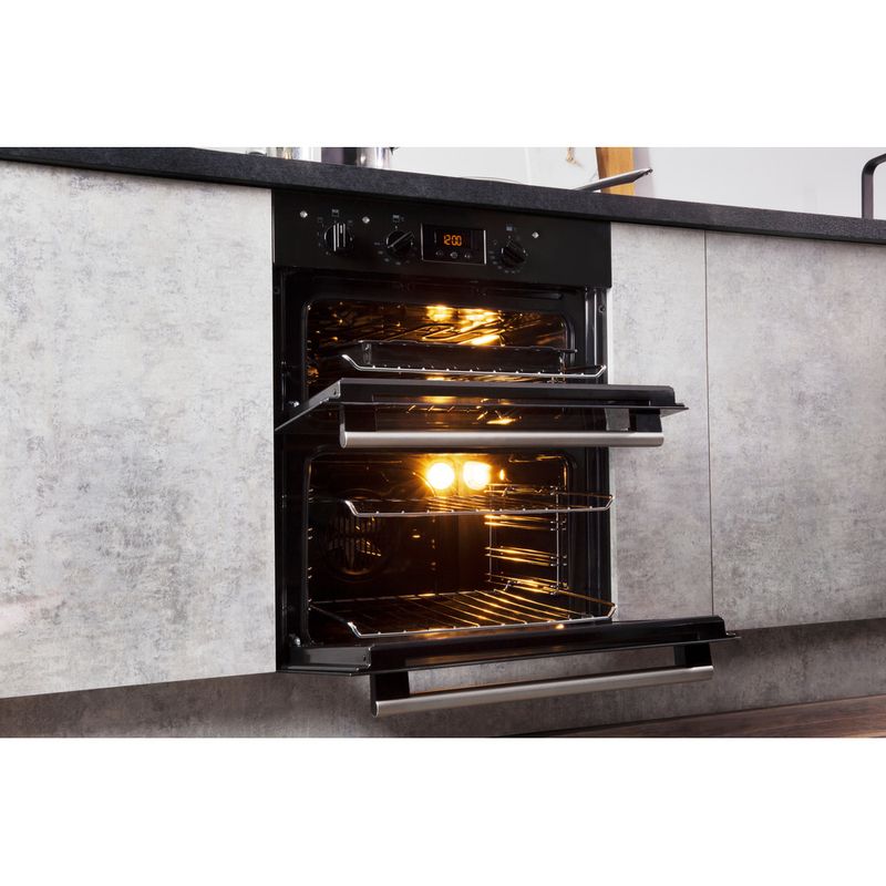 Hotpoint-Double-oven-DU2-540-BL-Black-A-Lifestyle-perspective-open