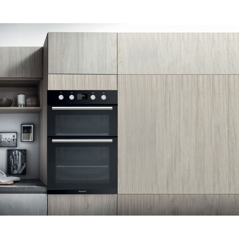 Hotpoint Double oven DD2 844 C BL Black A Lifestyle frontal