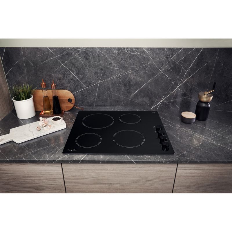 Hotpoint HOB HR 619 C H Black Radiant vitroceramic Lifestyle frontal top down