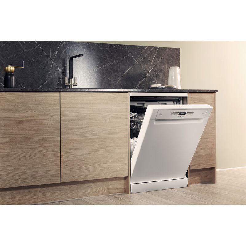 Hotpoint ultima store stainless steel dishwasher