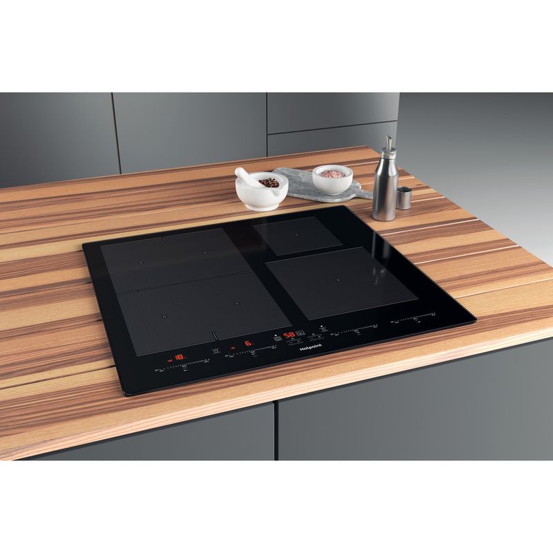 Hotpoint HOB ACO 654 NE Black Induction vitroceramic Lifestyle perspective