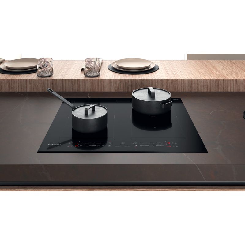 Hotpoint HOB TS 9960C BF Black Induction vitroceramic Lifestyle frontal top down