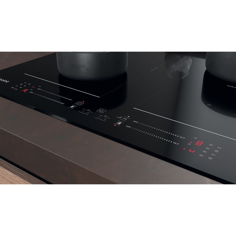 Hotpoint HOB TS 9960C BF Black Induction vitroceramic Lifestyle control panel