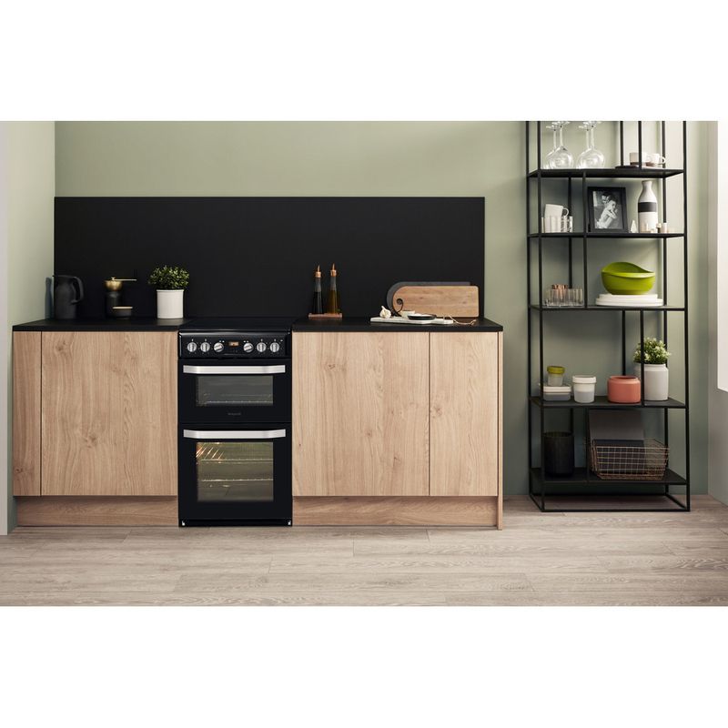 Hotpoint Double Cooker HD5V93CCB/UK White A Enamelled Sheetmetal Lifestyle frontal