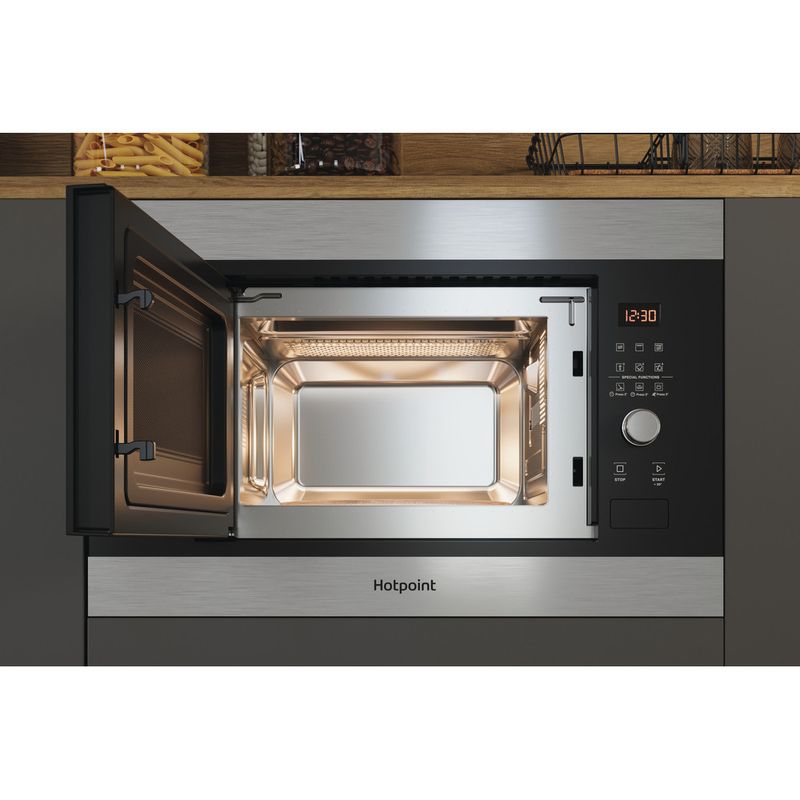 Hotpoint-Microwave-Built-in-MF20G-IX-H-Inox-Electronic-20-MW-Grill-function-800-Lifestyle-frontal-open