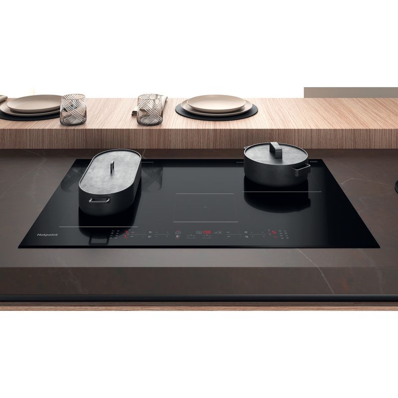 Hotpoint HOB TB 3977B BF Black Induction vitroceramic Lifestyle frontal top down