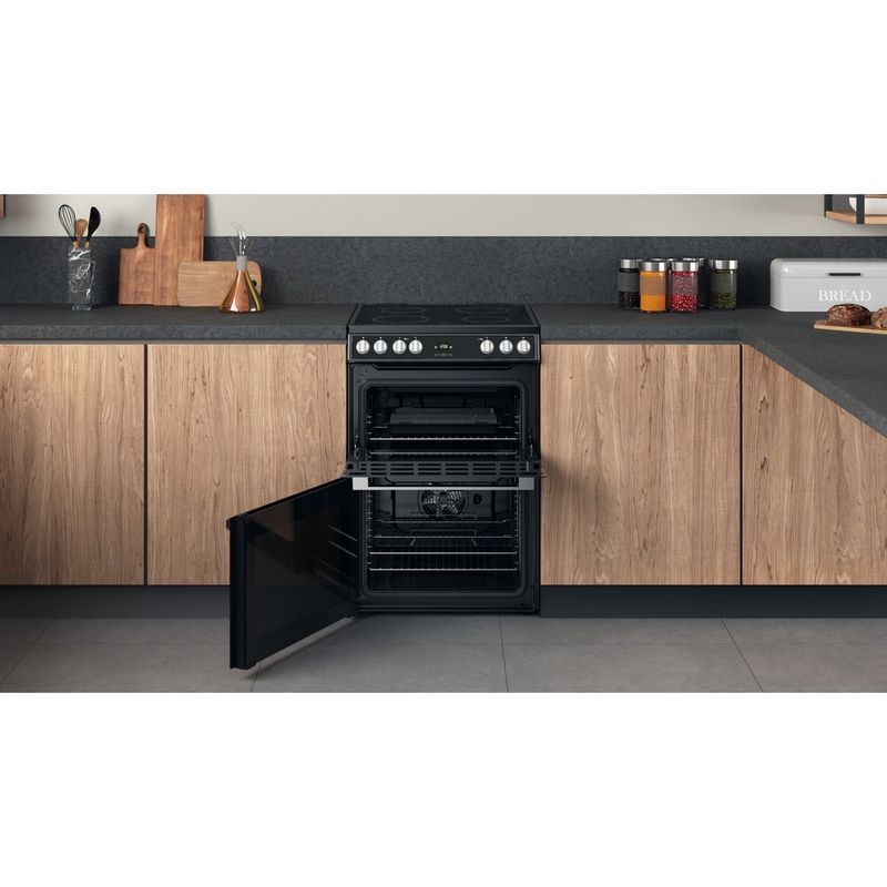 Hotpoint Double Cooker HDT67V9H2CB/UK Black A Lifestyle frontal open