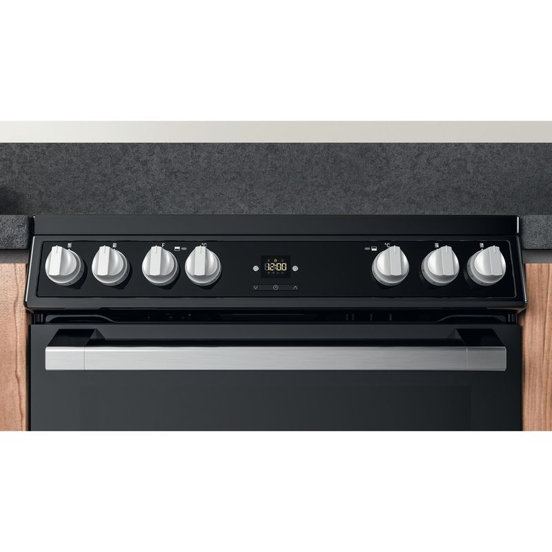 Hotpoint Double Cooker HDT67V9H2CB/UK Black A Lifestyle control panel