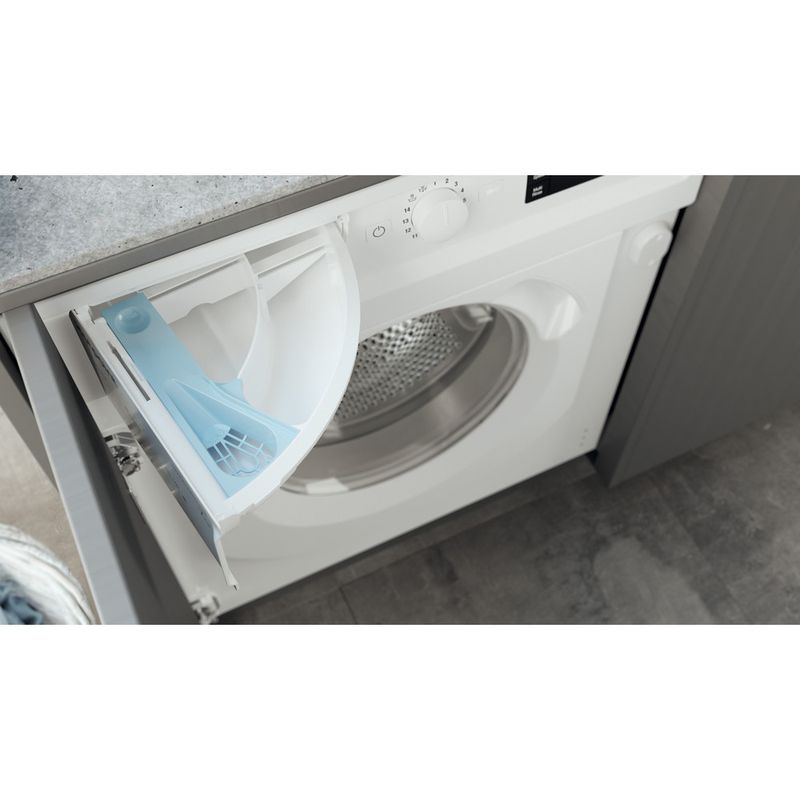 Hotpoint Washing machine Built-in BI WMHG 71483 UK N White Front loader D Drawer