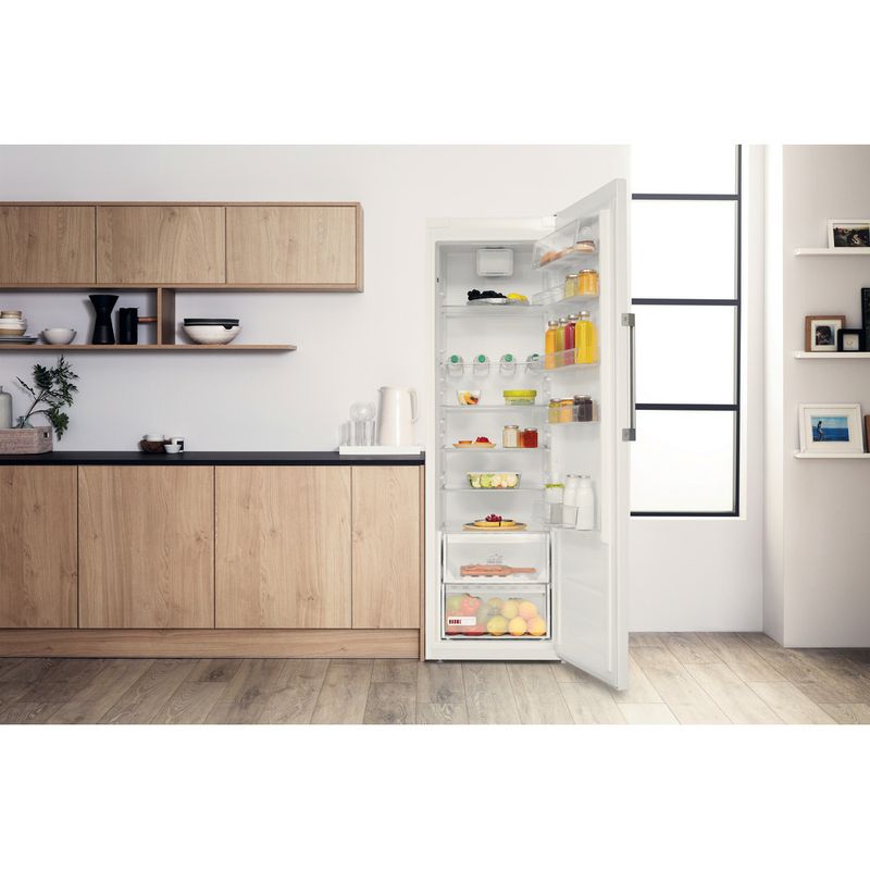 Hotpoint Refrigerator Freestanding SH8 1Q WRFD UK 1 Global white Lifestyle frontal open