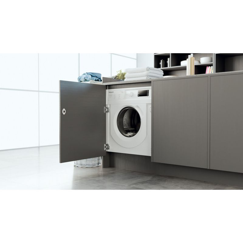 Hotpoint Washer dryer Built-in BI WDHG 75148 UK N White Front loader Lifestyle perspective