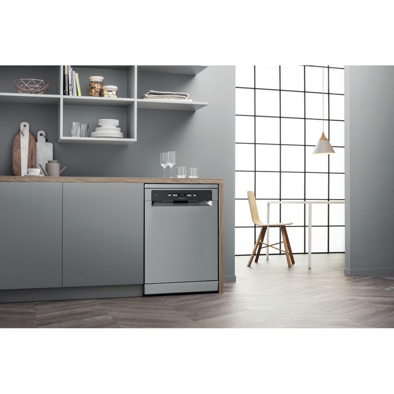 Hotpoint-Dishwasher-Freestanding-HFC-3C26-WC-X-UK-Freestanding-E-Lifestyle-perspective