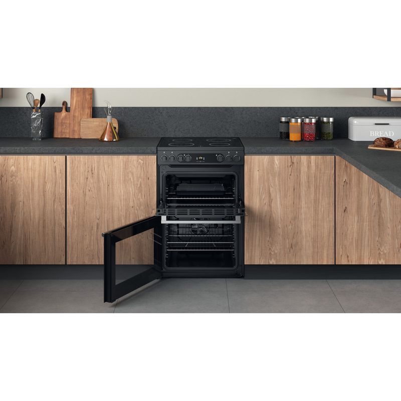 Hotpoint-Double-Cooker-CD67V9H2CA-UK-Antracite-A-Lifestyle-frontal-open