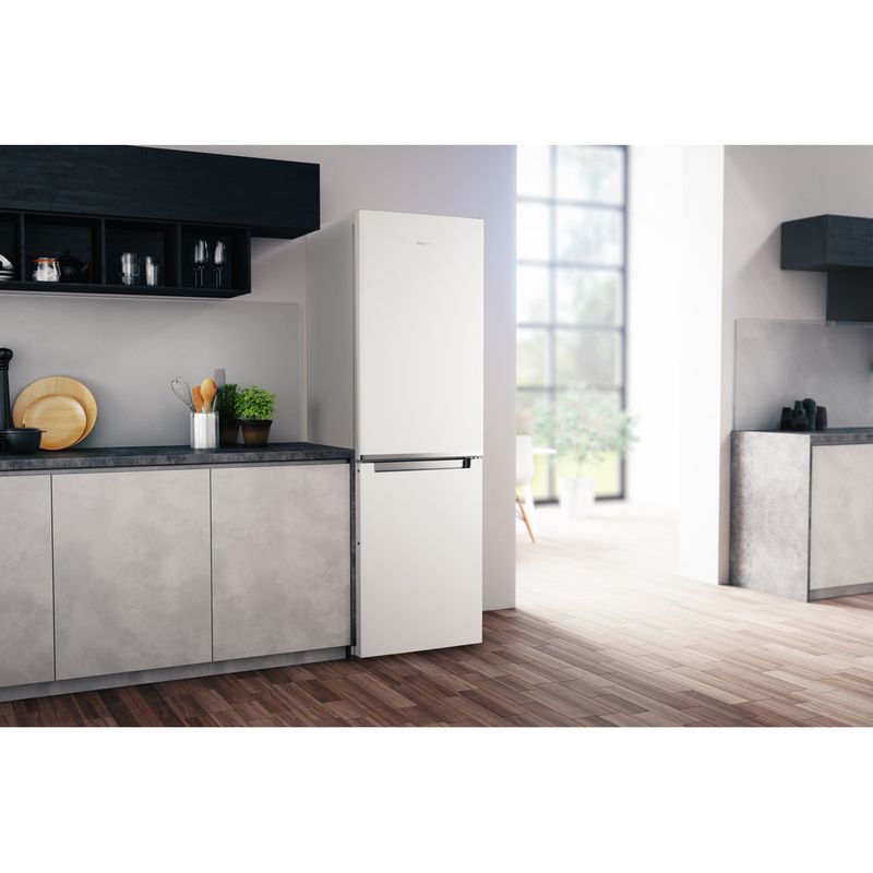 Hotpoint-Fridge-Freezer-Freestanding-H3T-811I-W-1-Global-white-2-doors-Lifestyle-perspective