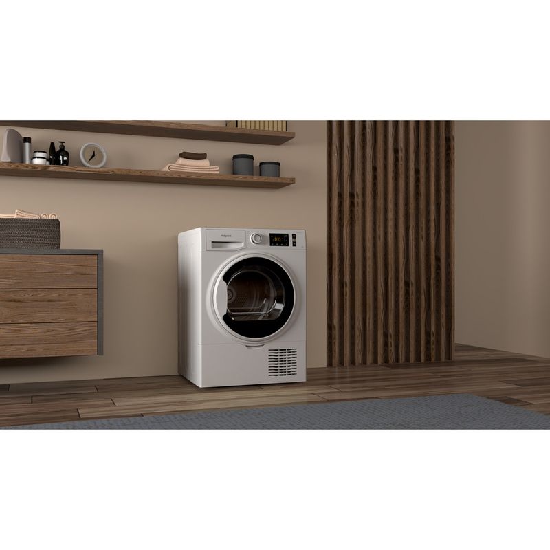Hotpoint Dryer H3 D81WB UK White Lifestyle perspective