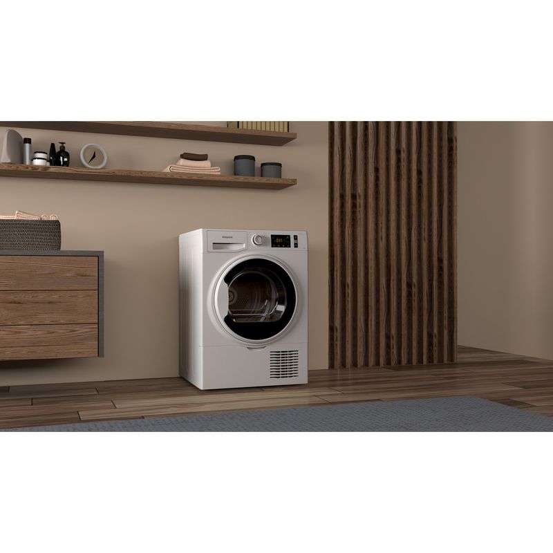 Hotpoint-Dryer-H3-D81WB-UK-White-Lifestyle-perspective
