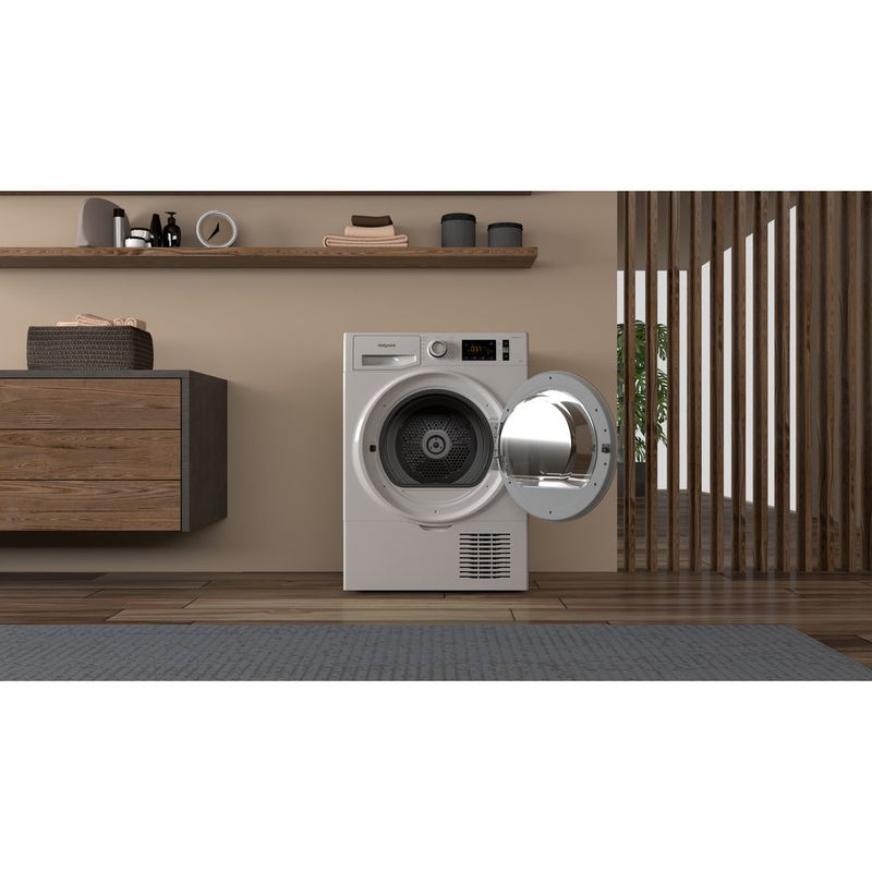 Hotpoint-Dryer-H3-D81WB-UK-White-Lifestyle-frontal-open