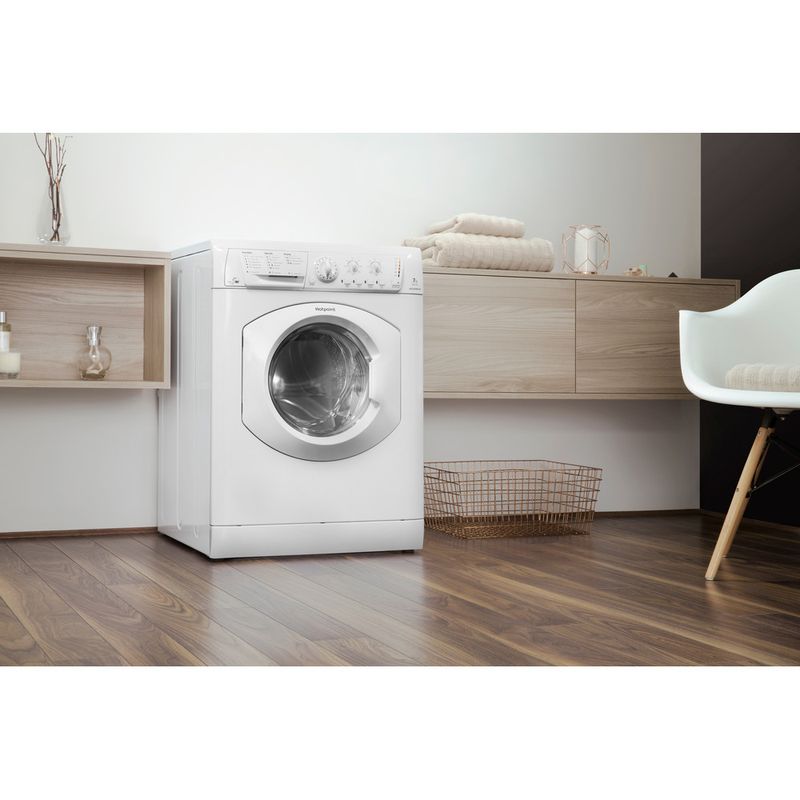 Hotpoint-Washer-dryer-Freestanding-WDL-540-P--UK-.C-White-Front-loader-Lifestyle-perspective