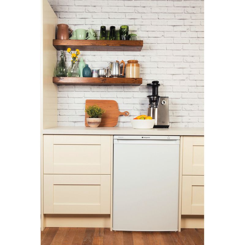 Hotpoint-Freezer-Freestanding-RZAAV22P.1-White-Lifestyle-frontal