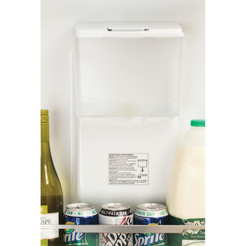 Hotpoint-Fridge-Freezer-Freestanding-FFLAA58WDG-Graphite-2-doors-Lifestyle-detail