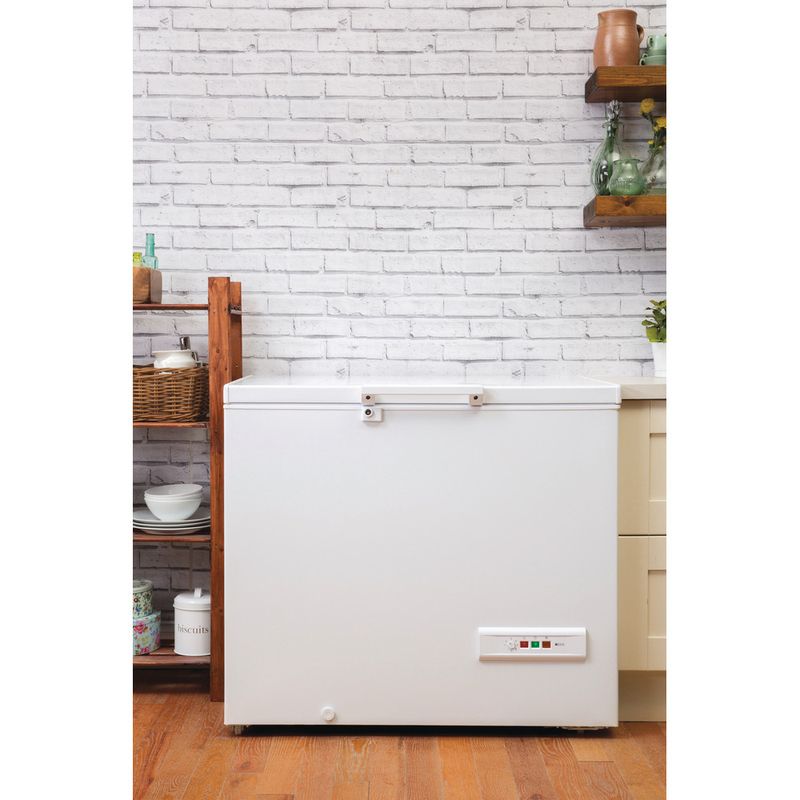 Hotpoint-Freezer-Freestanding-CS1A-250-H-UK-White-Lifestyle-frontal