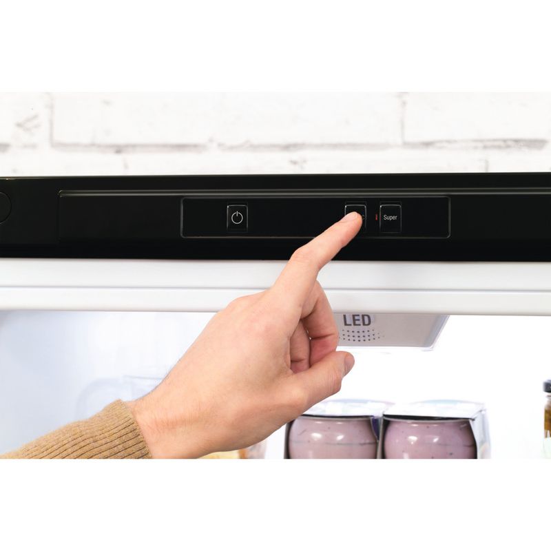 Hotpoint-Fridge-Freezer-Freestanding-XEX95-T1I-KZ-Black-2-doors-Lifestyle-people