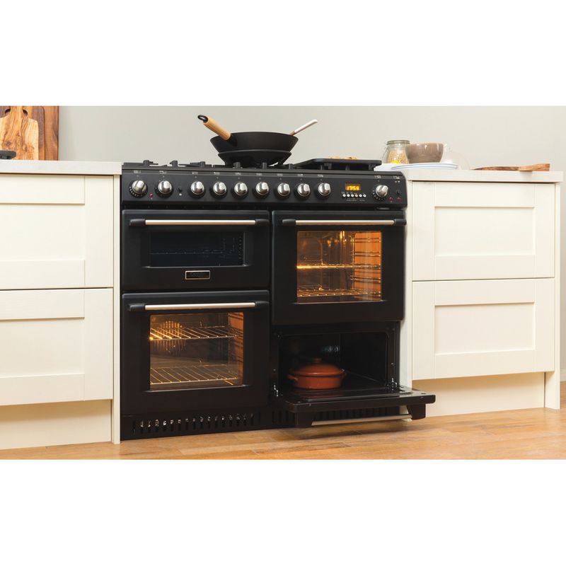 Hotpoint-Double-Cooker-CH10456GF-S-Antracite-B-Enamelled-Sheetmetal-Lifestyle-perspective-open