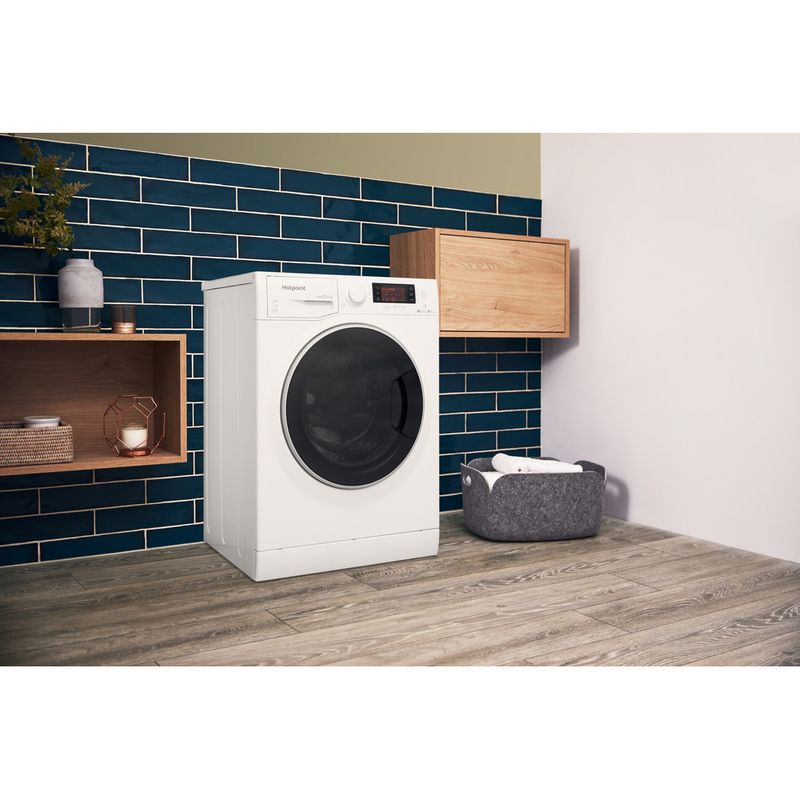 Hotpoint-Washer-dryer-Freestanding-RD-1076-JD-UK-White-Front-loader-Lifestyle-perspective