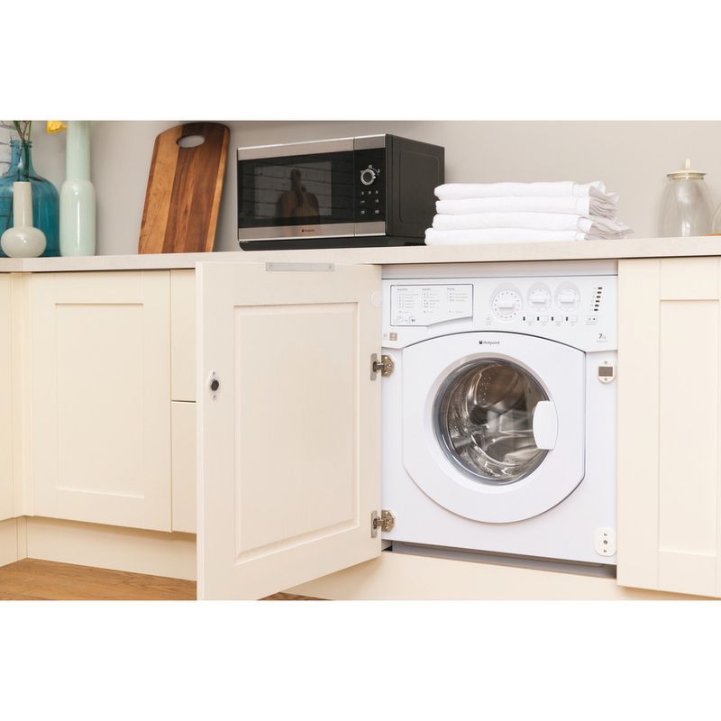 Hotpoint-Washer-dryer-Built-in-BHWD-149--UK--1-White-Front-loader-Lifestyle-perspective