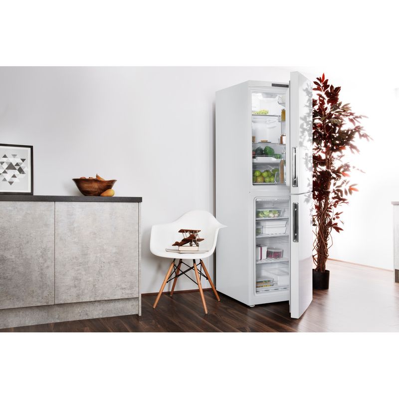 Hotpoint-Fridge-Freezer-Freestanding-LAL85-FF1I-W-WTD-White-2-doors-Lifestyle-perspective-open