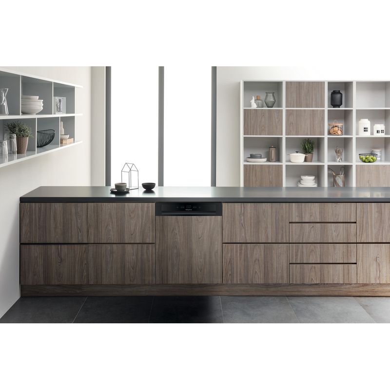 Hotpoint-Dishwasher-Built-in-HBC-2B19-UK-Half-integrated-A-Lifestyle-frontal