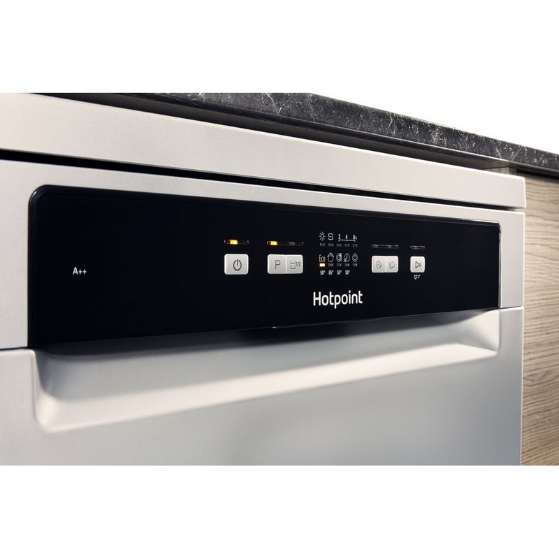 Hotpoint-Dishwasher-Freestanding-HDFC-2B-26-SV-UK-Freestanding-A-Lifestyle-control-panel