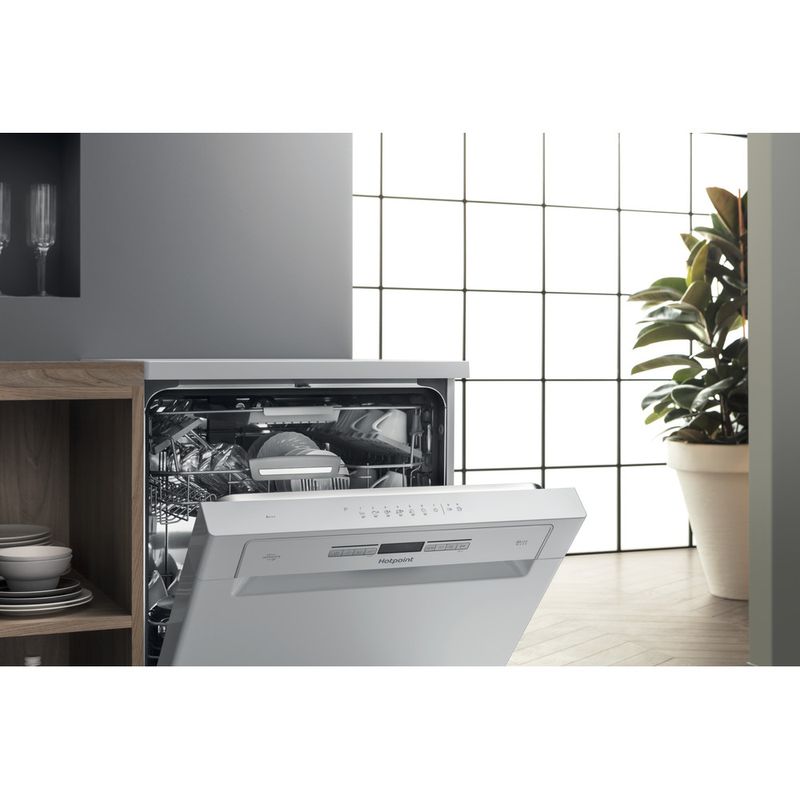 Hotpoint hfo3o32wgc store