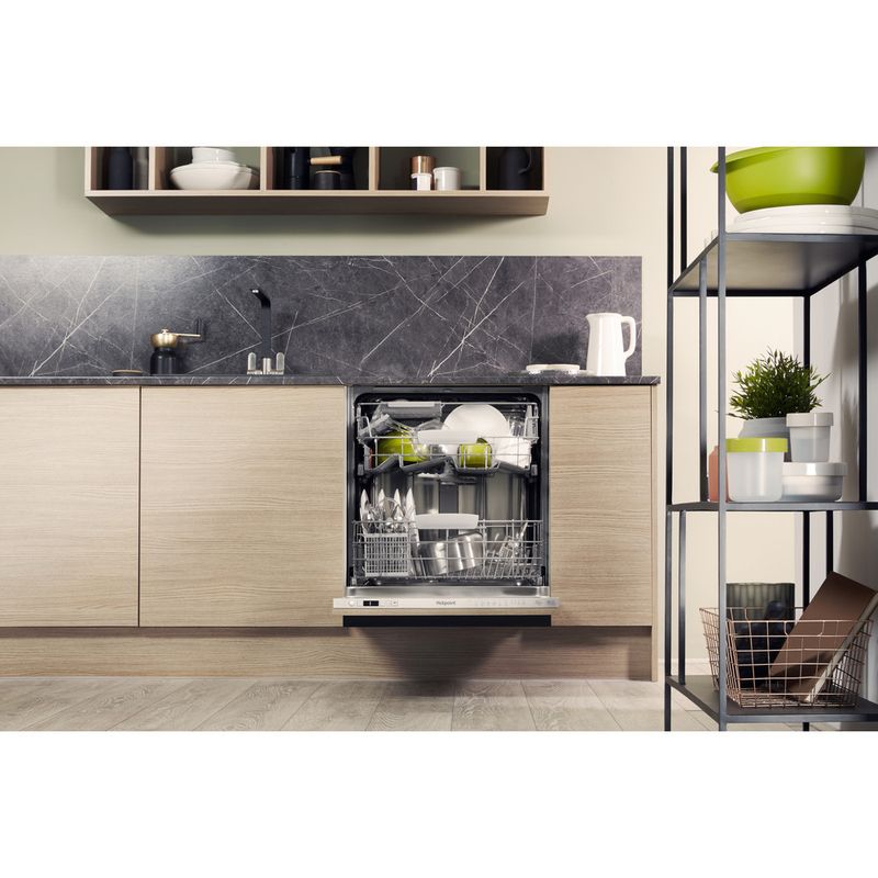 Hotpoint-Dishwasher-Built-in-HEIC-3C26-C-UK-Full-integrated-A-Lifestyle-frontal-open