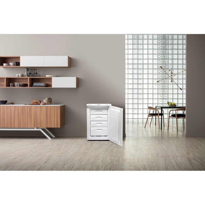 Hotpoint-Freezer-Freestanding-RZAAV22K.1.1-Black-Lifestyle-frontal-open