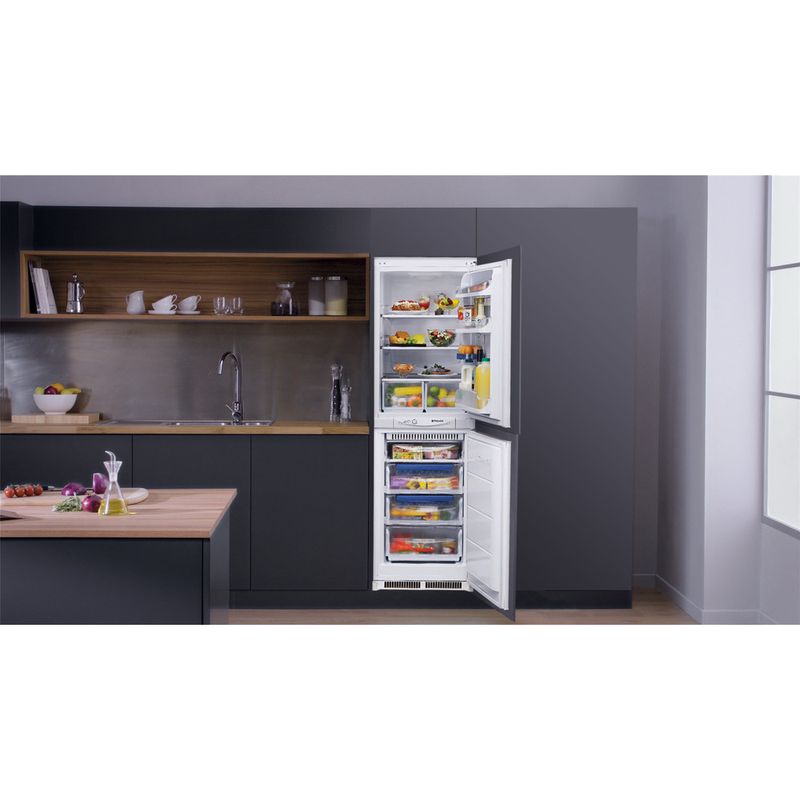 Integrated fridge freezer Hotpoint HM 325 FF.2.1