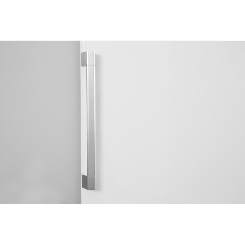 Hotpoint-Refrigerator-Freestanding-SH8-1Q-GRFD-UK.1-Graphite-Lifestyle-detail