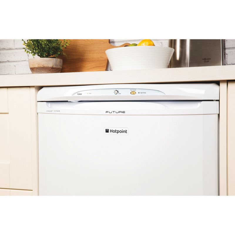 Hotpoint-Freezer-Freestanding-FZA36P.1-Global-white-Lifestyle-control-panel