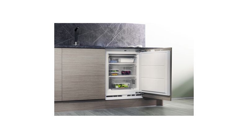 Details about   Hotpoint Integrated Under Counter Freezer 