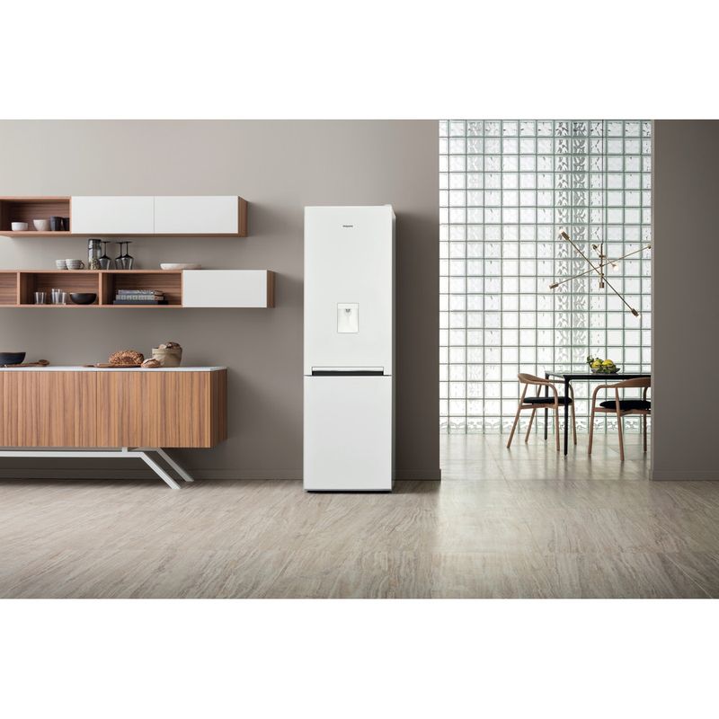 Hotpoint-Fridge-Freezer-Freestanding-H8-A1E-W-WTD-UK.1-White-2-doors-Lifestyle-frontal