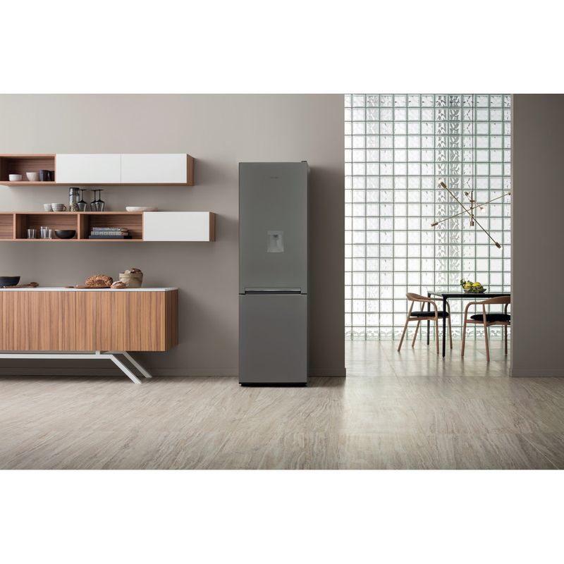 Hotpoint-Fridge-Freezer-Freestanding-H8-A1E-SB-WTD-UK.1-Silver-Black-2-doors-Lifestyle-frontal