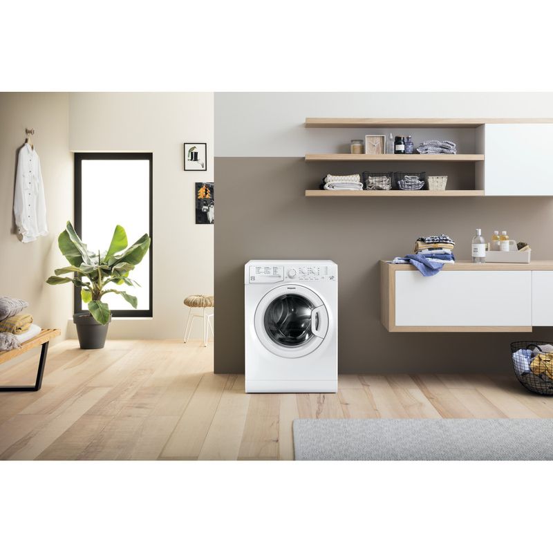 Hotpoint-Washing-machine-Freestanding-FML-842-P-UK-White-Front-loader-A---Lifestyle-frontal