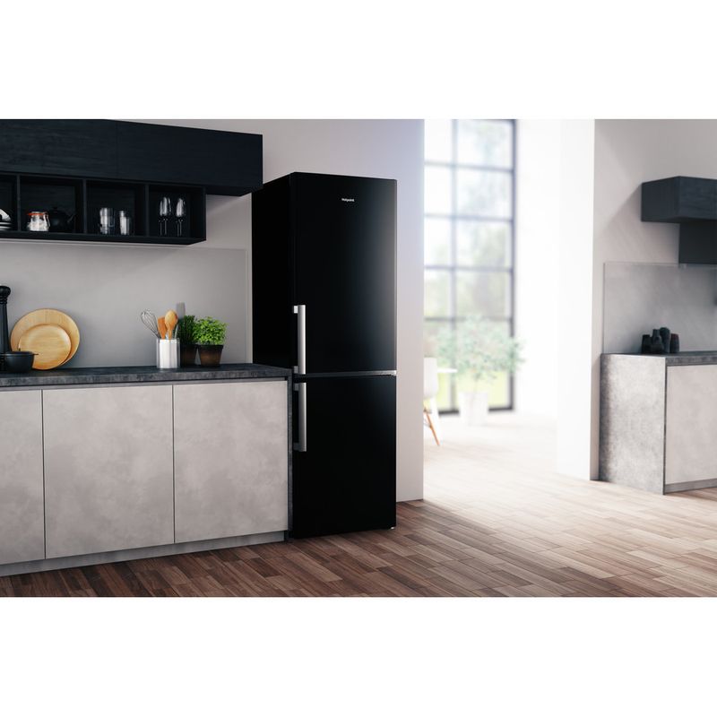 Hotpoint-Fridge-Freezer-Freestanding-H5T-811I-K-H-Black-2-doors-Lifestyle-perspective