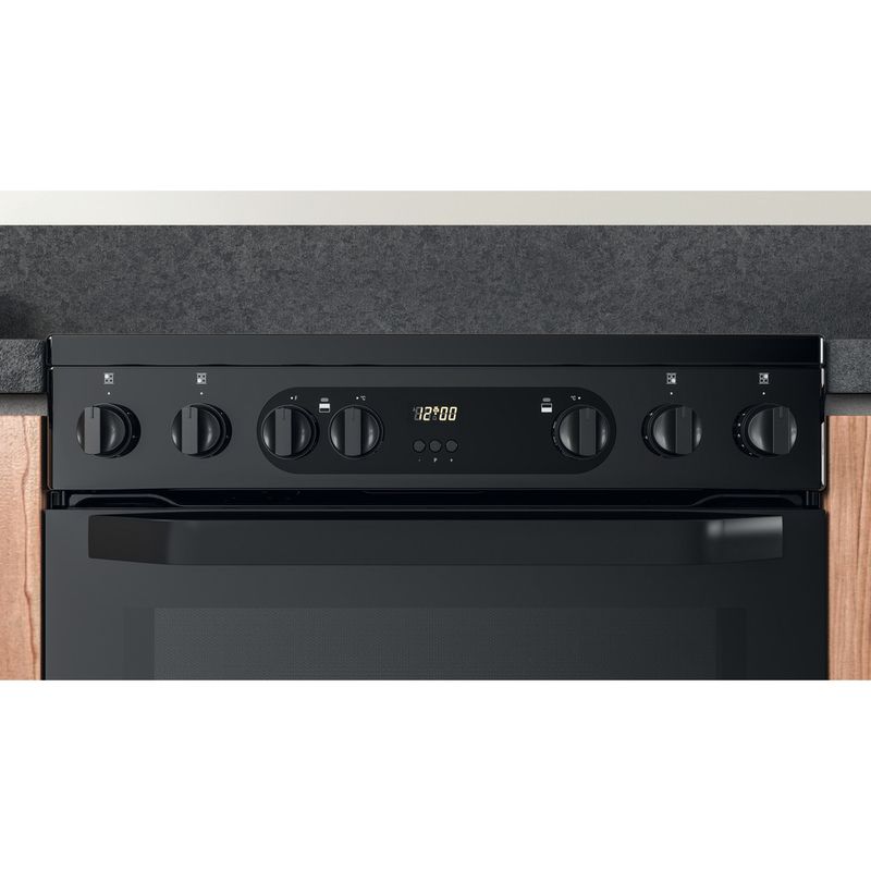 Hotpoint-Double-Cooker-HDM67V9CMB-UK-Black-A-Lifestyle-control-panel