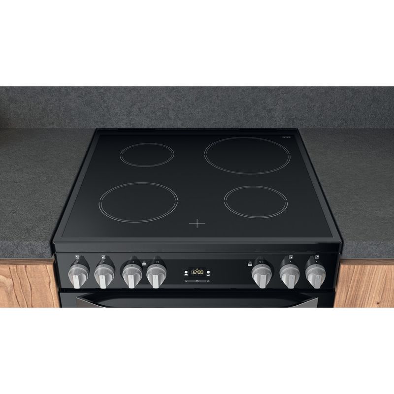 Hotpoint Double Cooker HDM67V9HCB/U Black A Lifestyle frontal top down